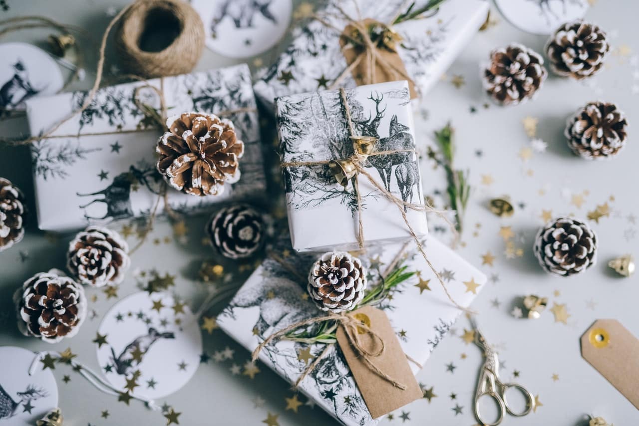 Christmas Gifting 0900
