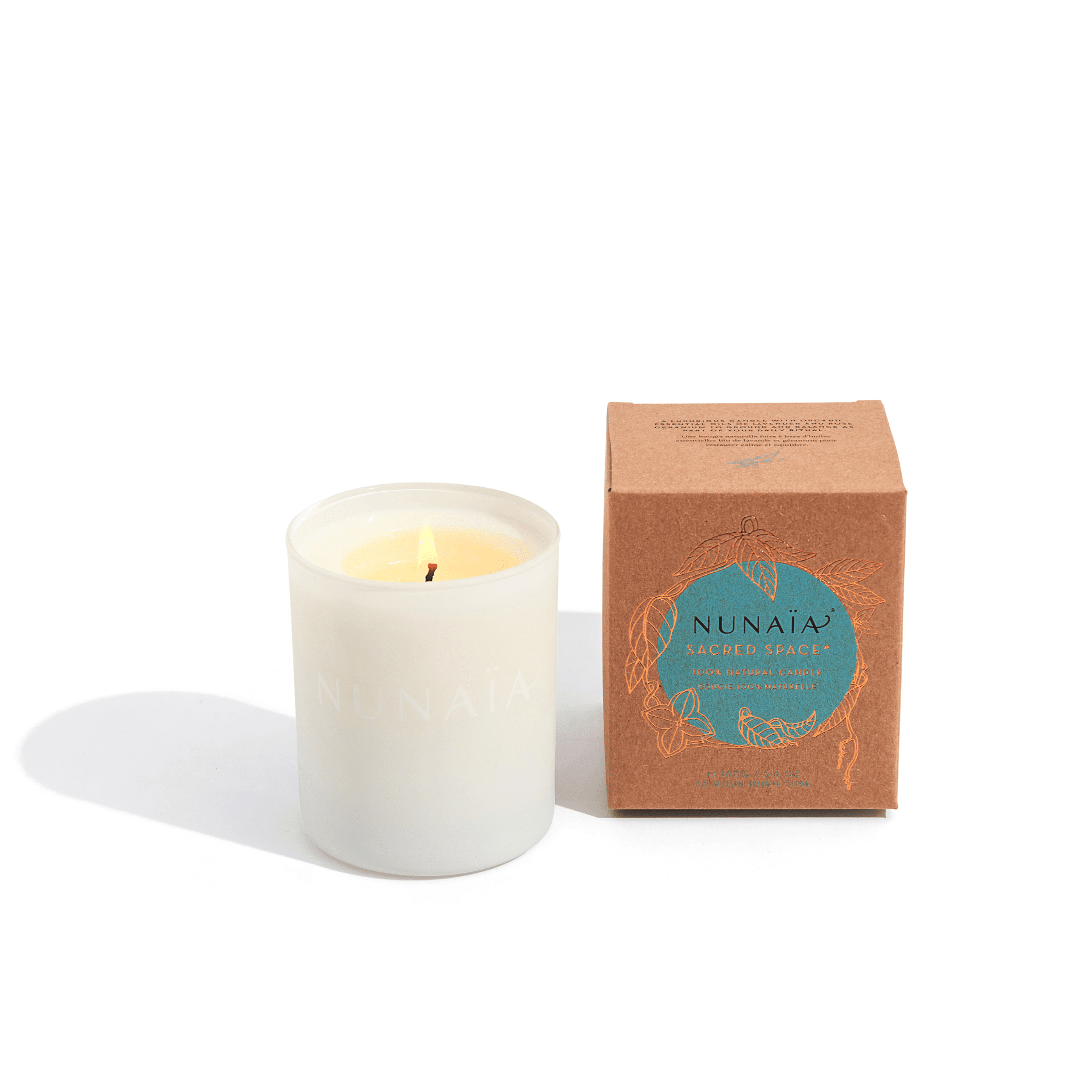 nunaia beauty sacred space candle and box ©2022 min